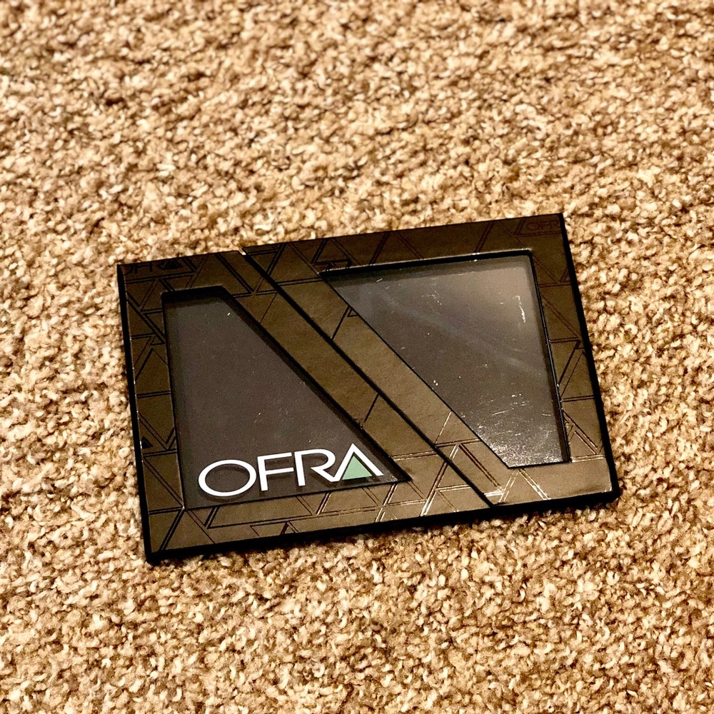 OFRA pop-up palette